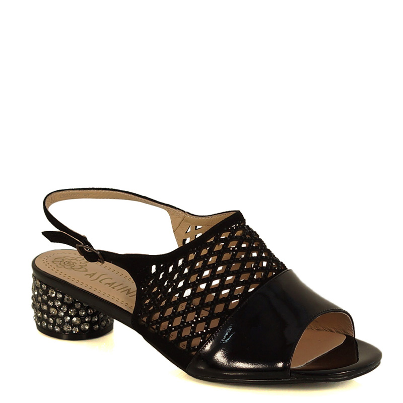 Босоножки больших размеров