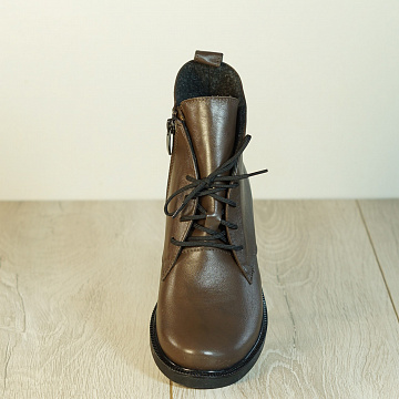 Дом Ботинка