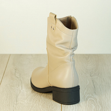 Дом Ботинка